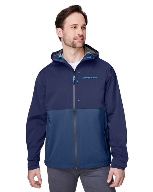 vineyard vines. Men's On-The-Go Packable Rain Shell. O001647