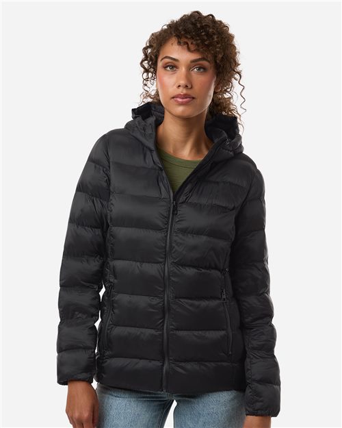 Weatherproof. Women's Lightweight Poly-filled Hooded Puffer Jacket. W26715