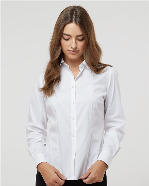 Van Heusen. Women's Ultra Wrinkle Free Shirt. 13V0479