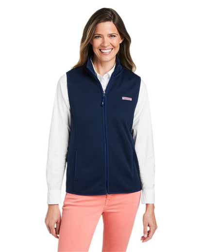 vineyard vines. Women's Mountain Sweater Fleece Vest. O001411
