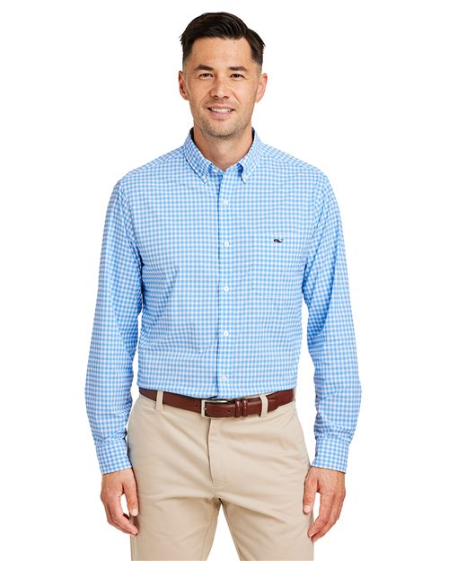vineyard vines. Men's On-The-Go Nylon Gingham Shirt. W012060