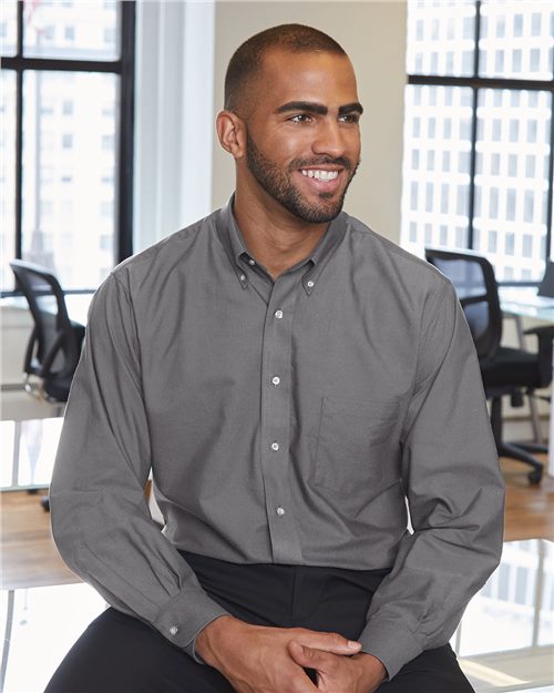 Van Heusen. Oxford Shirt. 13V0040