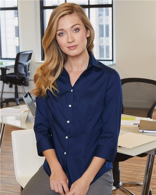 Van Heusen. Women's Three-Quarter Sleeve Baby Twill Shirt. 13V0527